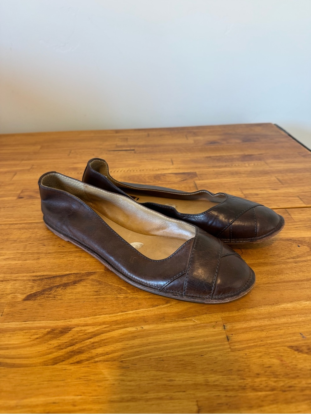 Frye Ember Brown Leather Cross Round Toe Ballet Flats Size 10